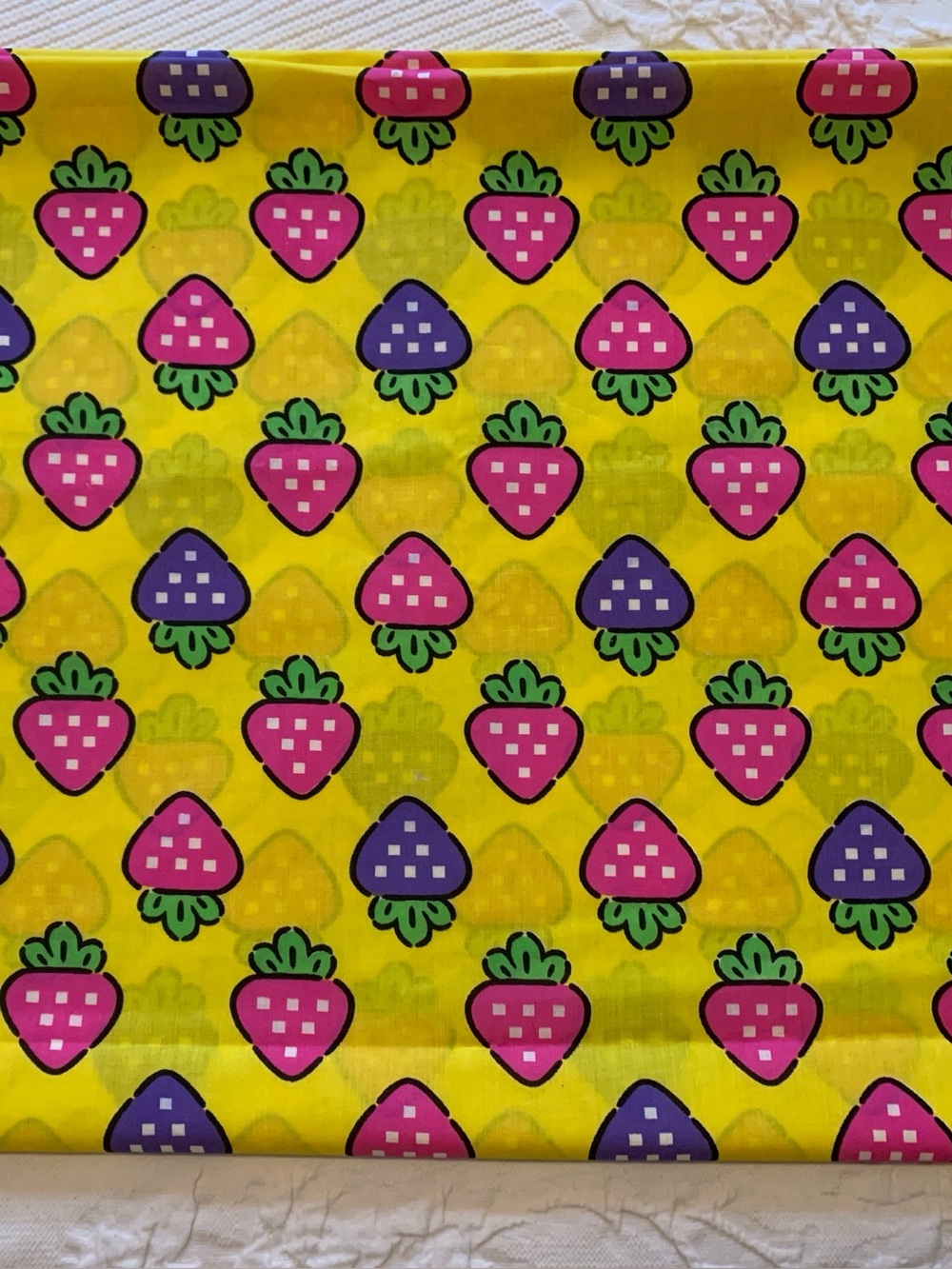 Super vibrant new Graphic Print Fabric - 1.7 M